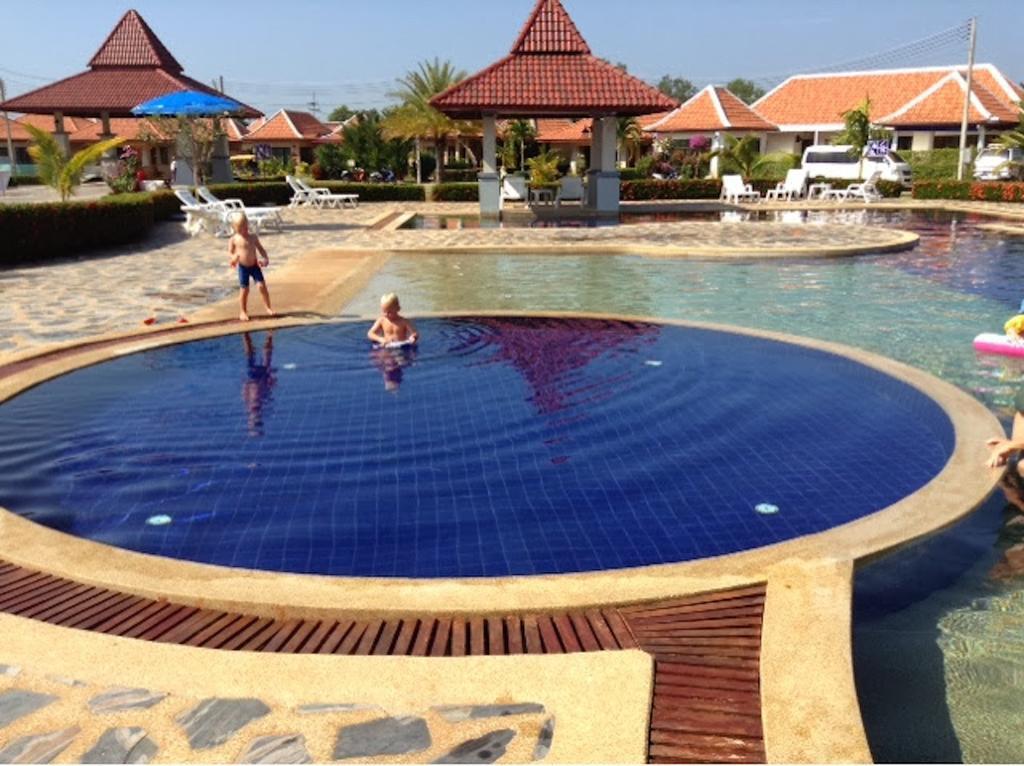 Sea Breeze House Mae Phim Quarto foto